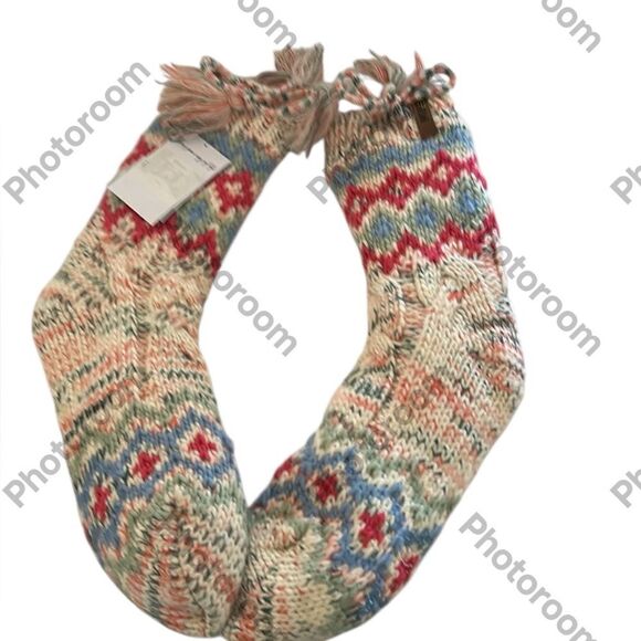 MUK LUKS BUNDLE Two pair of Women's Cottage Faux Fur Crew Socks, Size 6-10, NWT - Picture 5 of 12